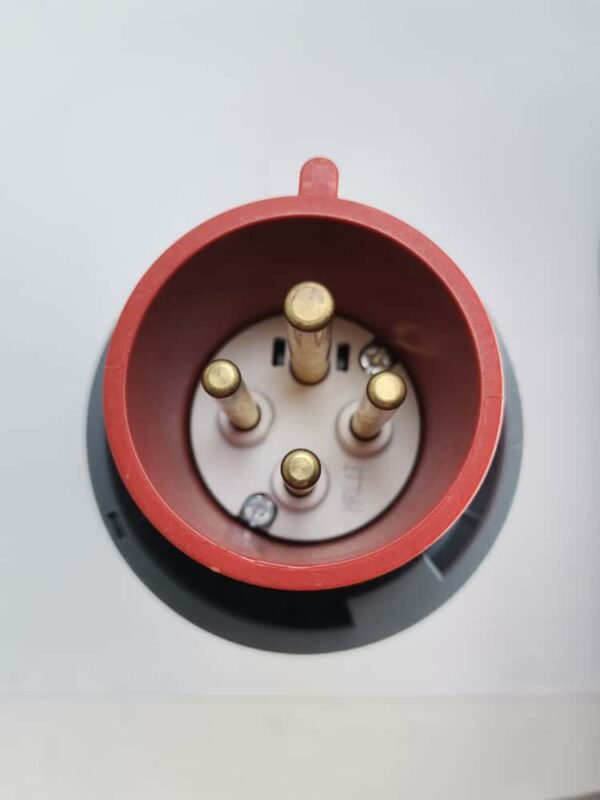 MENNEKES D-57399 32A 3P+E PLUGS