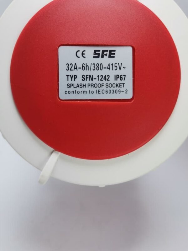 SFE 32A 4P PROOF WALL SOCKET