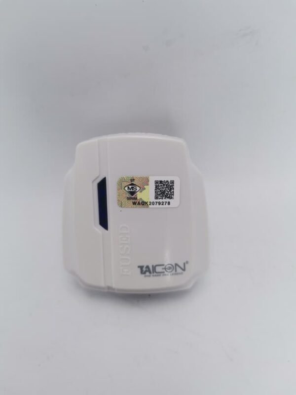 TAICON PLUG TOP 13A BAKELITE WITH NEON